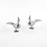 PAIR OF SILVER PEACOCKS WITH FINELY ENGRAVED DECOR AND SET WITH TURQUOISES - photo 1