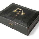 A COLLECTION OF TEN TOOLED LEATHER GOVERNMENTAL DISPATCH BOXES - Foto 20