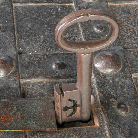 A GERMAN POLYCHROME PAINTED WROUGHT-IRON STRONGBOX - photo 4