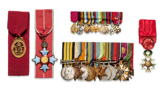 The group of Orders and Medals awarded to Vice-Admiral Sir Richard Augustus Sandys R.N. - Foto 1