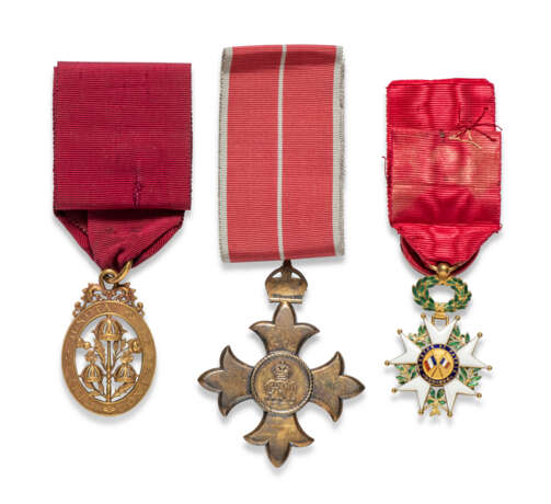 The group of Orders and Medals awarded to Vice-Admiral Sir Richard Augustus Sandys R.N. - photo 2
