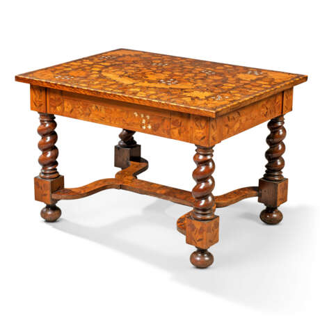 A DUTCH BONE, FRUITWOOD AND OLIVEWOOD MARQUETRY WALNUT CENTRE TABLE - фото 2