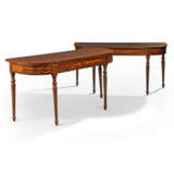 A REGENCY PAIR OF GRAINED MAHOGANY SERVING TABLES - фото 3
