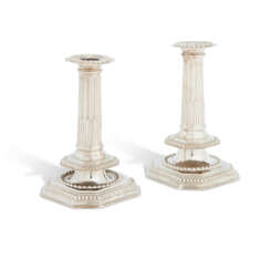 A PAIR OF WILLIAM AND MARY SILVER CANDLESTICKS