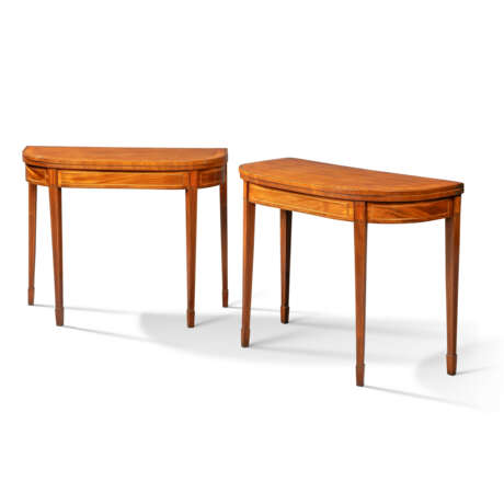 A PAIR OF GEORGE III SATINWOOD AND PARTRIDGEWOOD CROSSBANDED MAHOGANY GAMES TABLES - фото 1