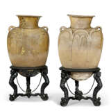 A PAIR OF MEXICAN POLYCHROME-DECORATED AND PARCEL-GILT EARTHENWARE OVOID JARS OR BUCAROS - photo 2