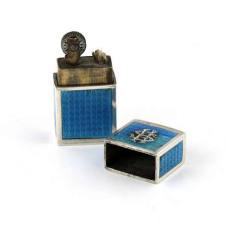 Briquet miniature pour femme en argent avec email guilloche. 3.7 г. - фото 2