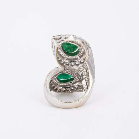 Emerald-Diamond-Ring - photo 3