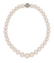 Pearl-Necklace