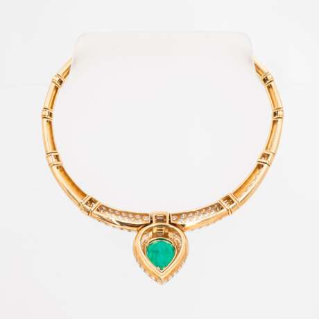 Emerald-Diamond-Necklace - фото 2