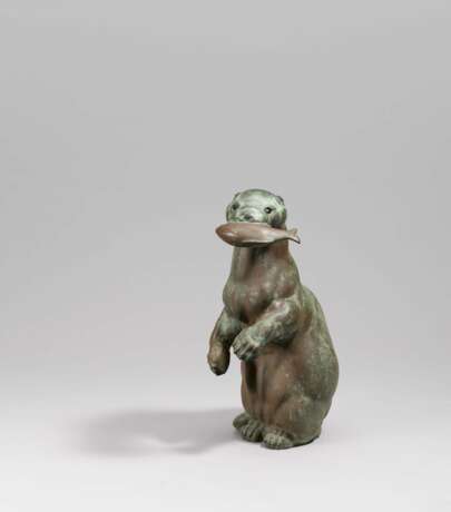 August Gaul. Otter with Fish - photo 1