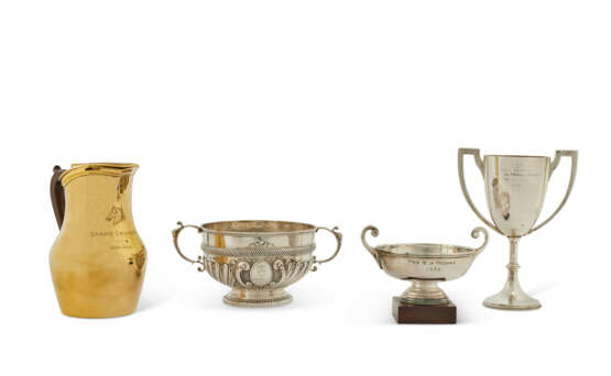 ENSEMBLE DE QUATRE TROPHEES HIPPIQUES EN ARGENT, VERMEIL ET METAL ARGENTE - фото 1