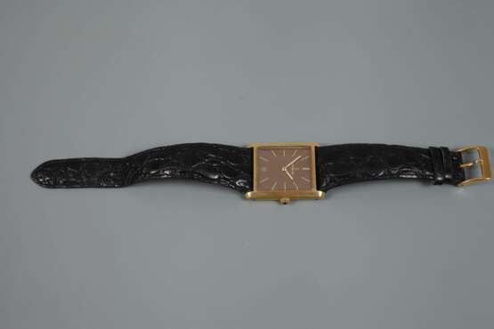 Herrenarmbanduhr Corum - photo 4