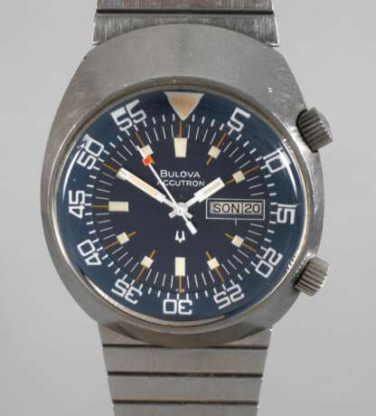 HAU Bulova Accutron - фото 1