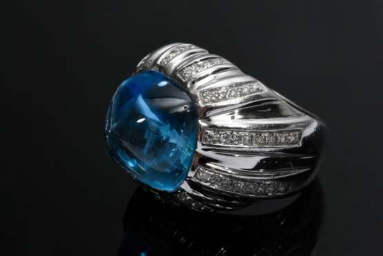 Prächtiger Weißgold 585 Ring mit blauem Edeltopas und Brillanten (zus. ca. 0.80ct/SI/W), 15g, L. 53 - Foto 2