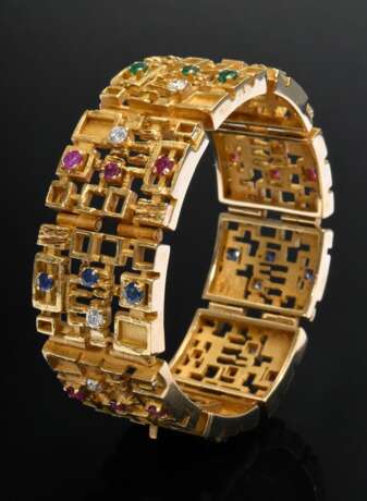 Midcentury Gelbgold 750 Armband aus 9 geometrisch abstrahierten Gliedern mit Brillanten (zus. ca. 1.20ct/VSI-SI/W), Saphiren, Rubinen und Smaragden, 97,4g, L. 17,9cm - фото 1