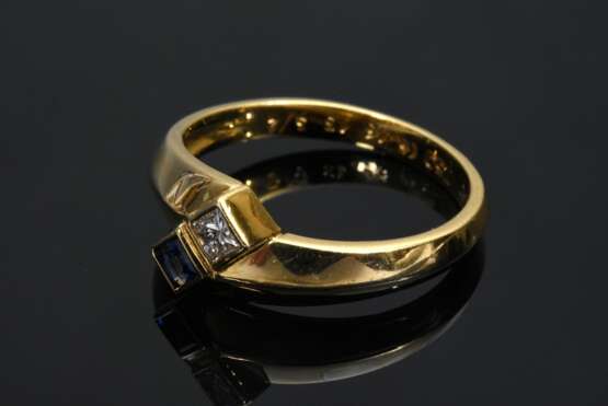 Zarter Gelbgold 750 Ring mit Diamant Carré (ca. 0.15ct/VVSI/TW) und Saphir Carré (ca. 0.13ct), 3,5g, Gr. 53 - Foto 2