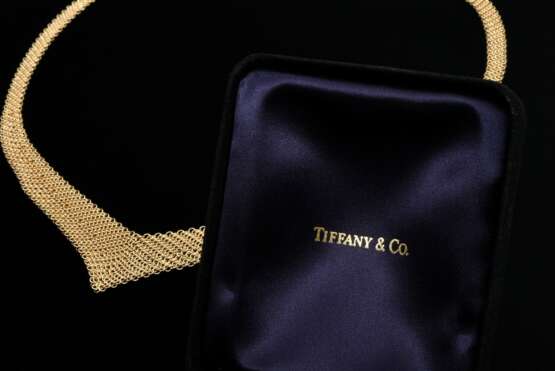 Tiffany & Co Gelbgold 750 "Mesh" Collier, Entw.: Elsa Peretti, 31,6g, L. 67cm, Original Box, leichte Tragespuren - Foto 3