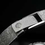 Patek Philippe Weißgold 750 Damenarmbanduhr, Handaufzug, Diamantlünette (zus. ca. 1.50ct/VSI/TW), 54g, L. 17cm, gangbar (keine Garantie auf Werk und Funktionalität) - photo 5