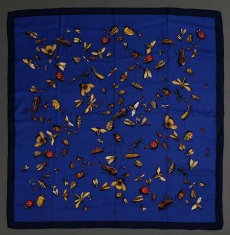 Hermès Seiden Carré "Les Insectes" in cobaltblau, Entw.: Hugo Grygkar 1959, gerollter Rand, 90x90cm, kein Schild - фото 1