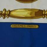 Hermès Seiden Carré "Harnais des Presidents" in blau, Entw.: Francoise Heron 1966, gerollter Rand, 90x90cm, kein Schild, leichte Tragespuren - фото 3