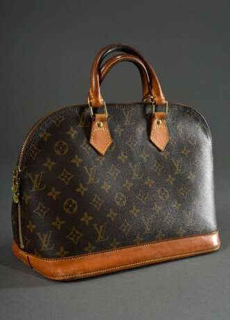 Louis Vuitton "Alma PM" in Monogramm Canvas mit goldfarbener Hardware und hellem Lederbesatz, Zweiwege-Reißverschluss und zwei Steckfächern innen, goldenes Monogramm "DL", Nr. FL0045, 23x29x15cm, Schloss vorhanden, Schlüssel fe… - Foto 1