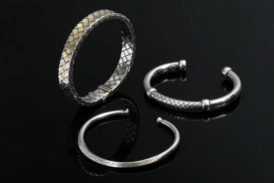 3 Teile Bottega Veneta Silber Armschmuck: 2 Armspangen (Ø 6x4,5cm und 8,5x5cm) und 1 geflochtenes Armband (L. 18cm) - Foto 1