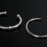 3 Teile Bottega Veneta Silber Armschmuck: 2 Armspangen (Ø 6x4,5cm und 8,5x5cm) und 1 geflochtenes Armband (L. 18cm) - photo 3