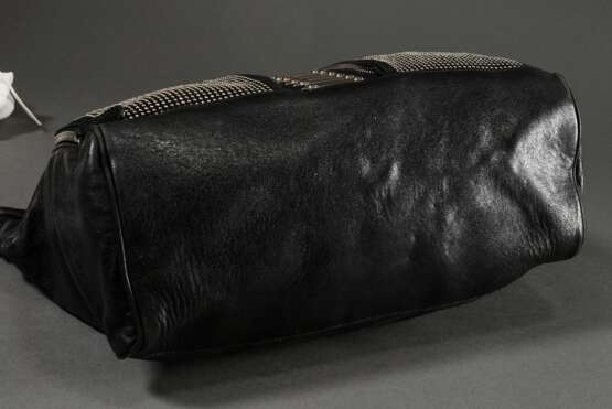 Balenciaga Handtasche "Studded Chrome Messenger Bag", Leder mit Nieten, Entw.: Nicolas Ghesquiere 2007, 37x44cm, mit Staubbeutel, sehr guter Zustand - photo 1