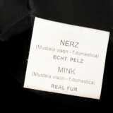 Schwarzer gerupfter Nerz Kurzmantel mit Stehkragen und seitlichen Schlitzen, Kopenhagen Fur, Größe 40/42 - Foto 4