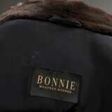 Gerupfter Nerzmantel mit Reverskragen und seitlichen Einschubtaschen, schwarz gefärbt, Bonnie by Manfred Bogner, um 2000/2005, Gr. L - Foto 4
