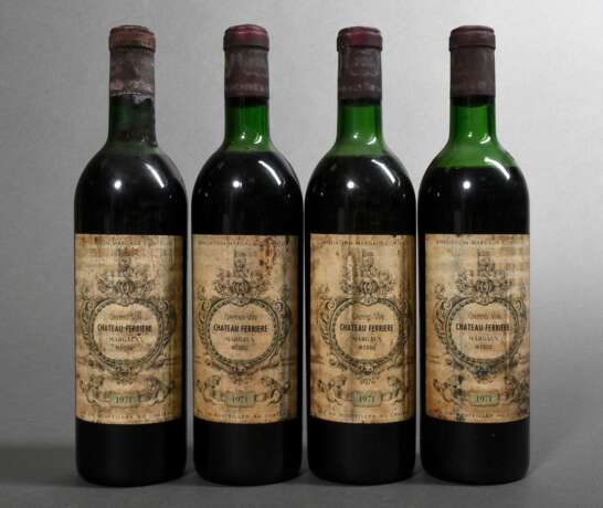 4 Flaschen 1971 Chateau Ferrière, Rotwein, Bordeaux, Margaux, 0,75l, 1x ls, 3x ts, durchgehend gute Kellerlagerung, Etiketten und Kapseln beschädigt - фото 2