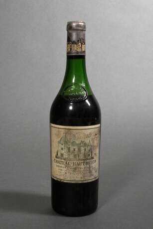 Flasche 1971 Chateau Haut Brion, Rotwein, Bordeaux, Graves, 0,75l, hs, durchgehend gute Kellerlagerung, Etikett und Kapsel beschädigt - photo 1