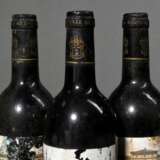 3 Flaschen 1995 Chateau Leoville Barton Saint Julien, Rotwein, Bordeaux, 0,75l, ms, durchgehend gute Kellerlagerung, Etiketten und Kapseln beschädigt - photo 3