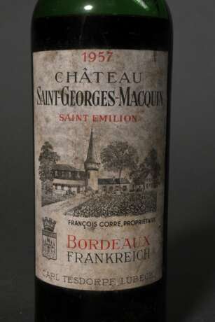 Flasche 1957 Chateau Saint Georges Macquin, Rotwein, Bordeaux, St. Emilion, 0,75l, ms, durchgehend gute Kellerlagerung, Etikett und Kapsel beschädigt - фото 2