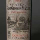 Flasche 1957 Chateau Saint Georges Macquin, Rotwein, Bordeaux, St. Emilion, 0,75l, ms, durchgehend gute Kellerlagerung, Etikett und Kapsel beschädigt - photo 2