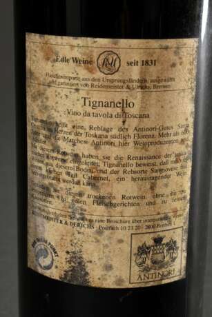 Flasche 1988 Tignanello Antinori, Italien, Toscana, Rotwein, 0,75l, ts, durchgehend gute Kellerlagerung, Etikett und Kapsel beschädigt - photo 3