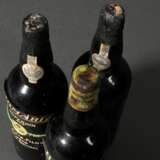 3 Diverse Flaschen Portwein, wohl 1960er Jahre, Romariz, Porto, nummeriert, Erzeuger Abfüllung, 0,75l, in, durchgehend gute Kellerlagerung, Etiketten und Kapseln beschädigt. 1 Etikett fehlt - photo 5