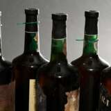 5 Flaschen Portwein, ohne Jahr, Ferreira Port white, (AAF Prägung auf Glas), Porto, Abfüllung wohl in den 60er Jahren, nummeriert, durch Erzeuger, 0,75l, in, durchgehend gute Kellerlagerung, Etiketten und Kapseln beschädigt - photo 6