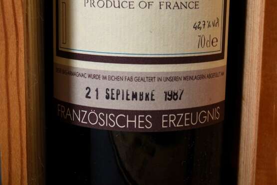 1 Flasche 1945 Armagnac "Bas Armagnac Vaghi, Baron de Sicognac", Domaine de Coulom Sarbotan les Therms, Cazaubone, Gers, abgefüllt 12.9.1987, 0,7l, Original Holzkiste - фото 6