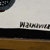 Unbekannter afrikanischer Künstler des 20.Jh. (Wakwavula) "Dorfszene mit Alltagsdarstellungen und Rotringtokos", Acryl- und Lackfarben/Leinwand, u.r. sign., 92,3x99cm (m.R. 94,5x102cm), leichte Altersspuren - фото 2