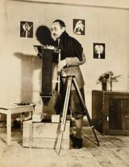 Koch, Fred (1904-1947) &quot;Fotograf&quot;, Fotografie, verso bez. und gestempelt, Folkwang Verlag, 28,8x22,2cm, leichte Lagerungsspuren