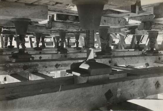 10 Renger-Patzsch, Albert (1897-1966) "Architekturstudien" (Beton- und Brückenbau), Fotografien, verso gestempelt, wohl Vintage Prints, je 18,2x12,2cm, leichte Alters- und Lagerspuren - Foto 9