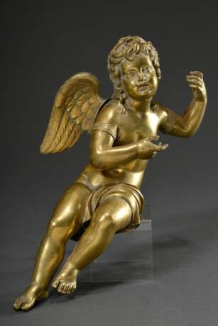 Großer Empire Engel, feuervergoldete Bronze, Frankreich Anfang 19.Jh., H. 31cm, Attribut verloren, leichte Alters- und Gebrauchsspuren - фото 1