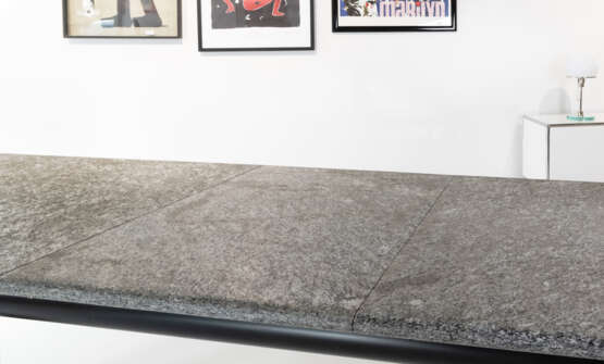 Alias Esstisch 'terzo' mit Granitplatte, Entwurf von Mario Botta - photo 3