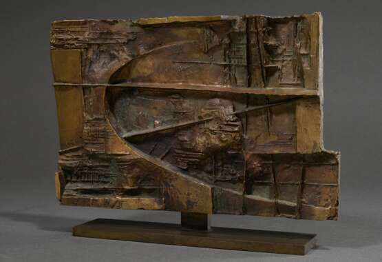 Reuter, Erich Fritz (1911-1997) "Anadolu XX" oder "Anatolien" 1970/71, Relief, Bronze braun patiniert, u.l. monog., Exemplar II/V, 20/23x30x3,5cm, WVZ Karpen 174 - фото 2