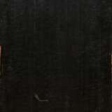 Japanisches Lack Paneel mit fein geschnitzten Bein- und Perlmuttreliefs auf Goldmalerei „Kraniche am Gewässer“, Meiji Periode, um 1880, 106,5x48cm, kleine Fehlstellen - Foto 7