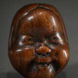 Masken Netsuke "Okame", Holz, schöne Alterspatina, 19.Jh., 5x4cm, Gebrauchsspuren - фото 1