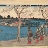 Hiroshige, Utagawa (1797-1858) "Edo Meisho - Ueno Shinobazu Ike Benten no Yashiro (Berühmte Ansichten von Edo - Benten Schrein am Shinobazu Teich)" 1853, Farbholzschnitt, sign. Hiroshige ga, im Passepar… - Foto 1