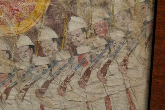 3 Diverse Stoffmalereien "Buddhistische Legenden" und "Prozession mit Militärparade", Gouache/Stoff, Thailand Anfang 20.Jh., 84x77/84x71/59x48cm, sehr defekt - photo 8
